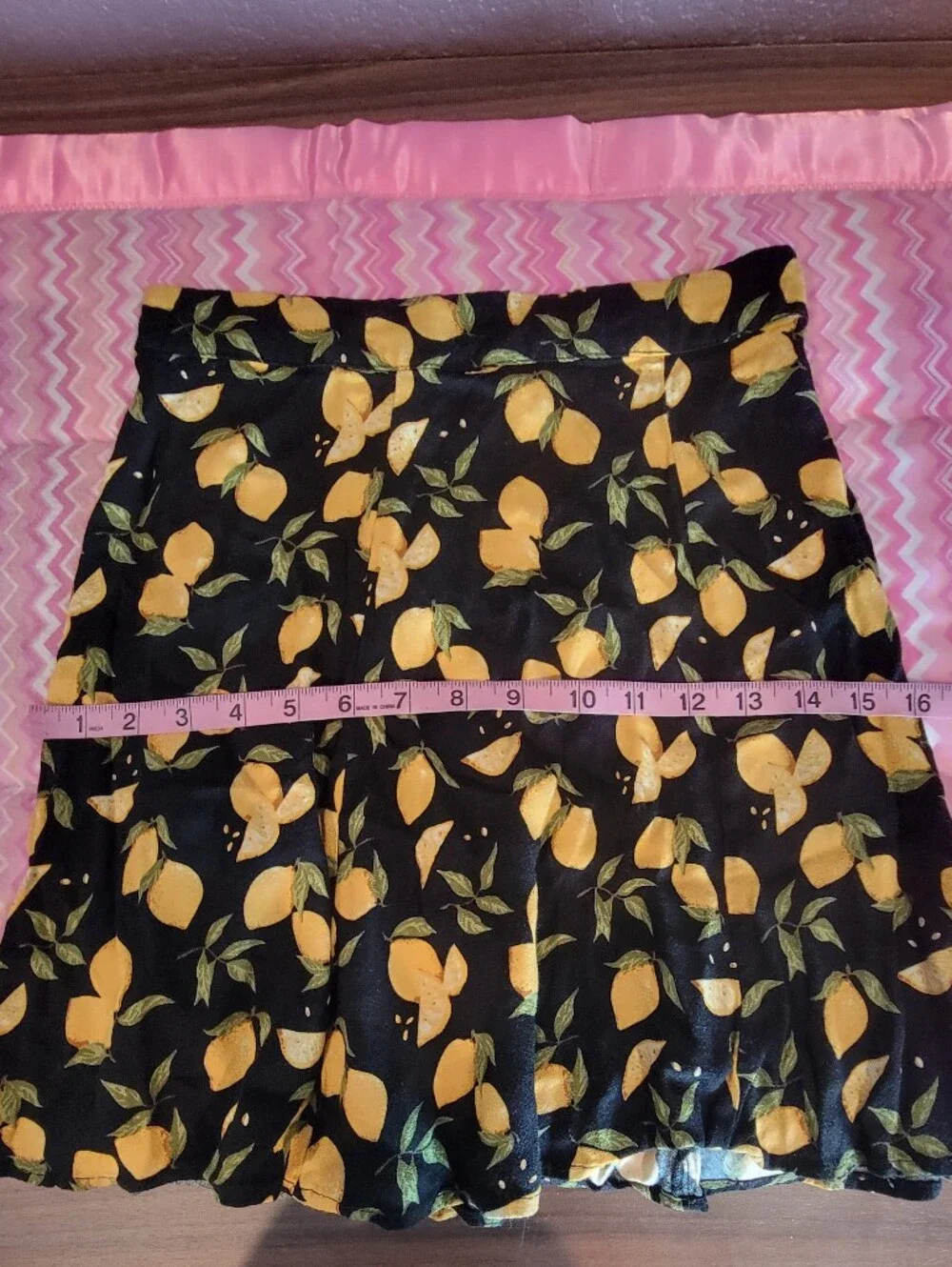 Philosophy Lemon Print A-Line Mini Summer Skirt Women's Size 4 Black Yellow